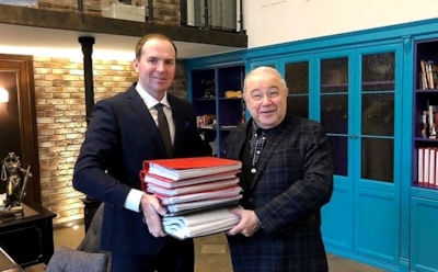 Адвокат Петросяна объяснил, зачем юморист показал сына