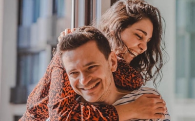 Илья Яшин женился на певице Вере Мусаелян