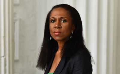 «Гадалка, что ли?»: Елена Ханга пожаловалась, что ее не знает молодежь