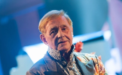 Режиссер Роман Виктюк попал в реанимацию с COVID-19