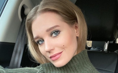 Асмус заинтриговала снимком в свадебном платье