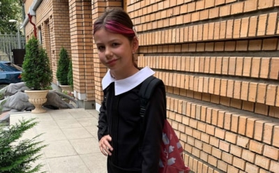 Отец Началовой занимается музыкой с внучкой Долиной