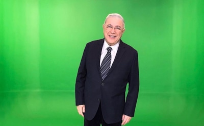 Петросян пристыдил распускающих слухи о его жене и ребенке