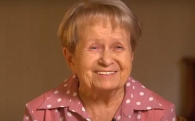 Путин лично поздравил Александру Пахмутову с 91-летием