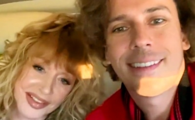 «Нам кайфово»: Пугачева посвятила Галкину стихи