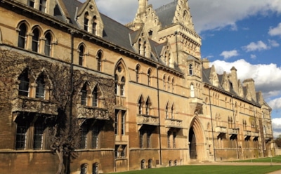 В Оксфорде не нашли слово, описывающее 2020 год