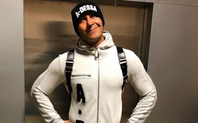 Костюшкин пошутил о нищенствующих артистах в 2022 году