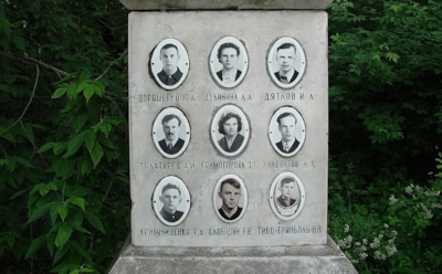 Семьи озвучили свои версии случившегося с группой Дятлова