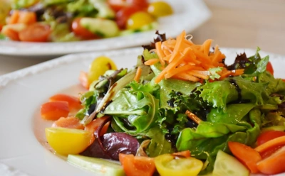 7 салатов, которые можно подать на новогодний стол в 2021 году