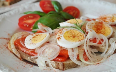 10 легких закусок, которые украсят новогодний стол в 2021 году