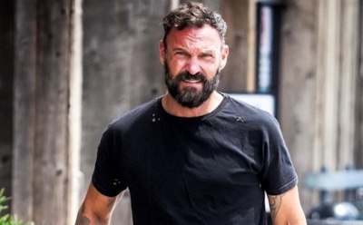 Экс-супруг Меган Фокс добивается совместной опеки над общими детьми