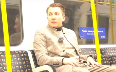 Переехавший в Лондон Шаракоис нашел работу в кинобизнесе