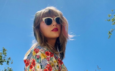 Поклонники заподозрили Тейлор Свифт в тайной свадьбе