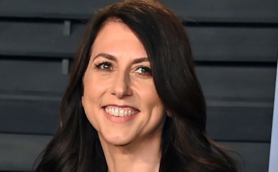 Экс-жена Безоса отдает миллиарды долларов на благотворительность