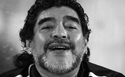 Тело Марадоны решили сохранить ради ДНК из-за наплыва «родственников»