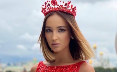 Бузова не сдержала слез, объявляя участникам о закрытии «Дома-2»