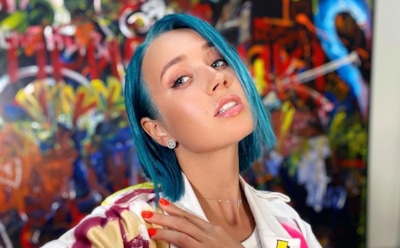 Клава Кока подарила отцу «автомобиль мечты»