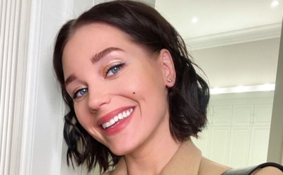 Асмус показала, как выбирает Харламову подарок