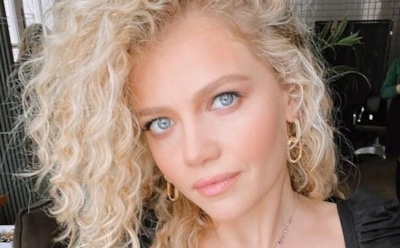 Мария Ивакова не смогла улететь в Мексику из-за панической атаки