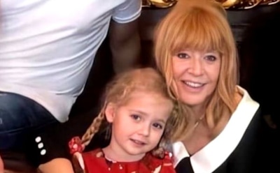 В Сети обсуждают фото дочери Пугачевой в свадебном платье