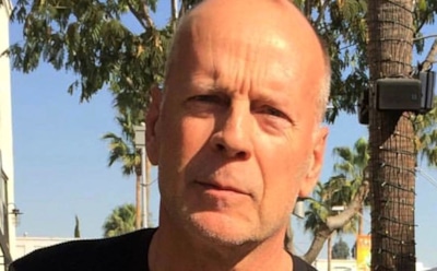 Брюса Уиллиса выгнали из аптеки за отказ от маски