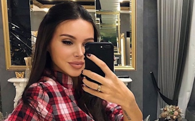 Оксана Самойлова грозит блогерам судом за критику своей косметики