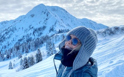 Вера Брежнева и Меладзе увлеклись скандинавской ходьбой