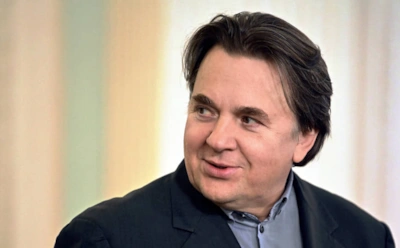 Встреча с Вангой, фейковая смерть и другие факты о Константине Эрнсте