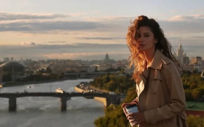 Отдых и уход за собой: как Равшана Куркова совмещает жизнь и работу