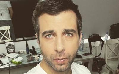 Ургант показал новый снимок жены с младшей дочерью