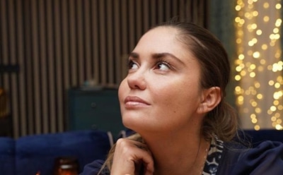 Избранник подарил Муцениеце машину за 18 млн рублей