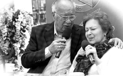 Певец Стахан Рахимов умер вслед за женой