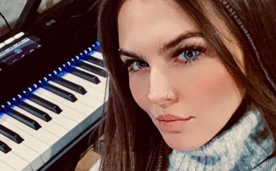 Солистка Little Big сообщила о домогательствах массажиста