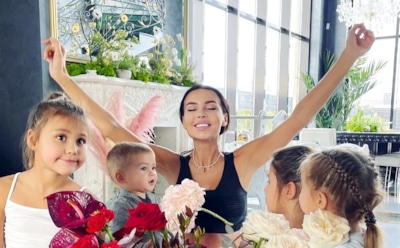 Оксана Самойлова раскрыла стоимость операций на бюсте