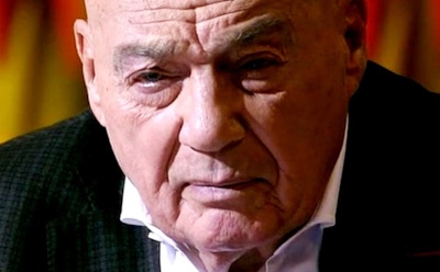 Познер рассказал, как потерял невинность и бил малютку-дочь