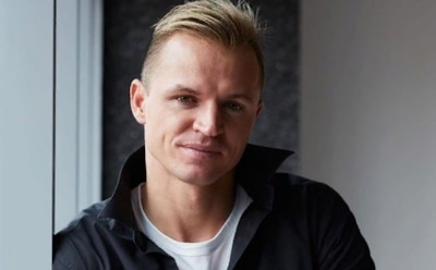 Дмитрий Тарасов признался, что его обеспечивает жена