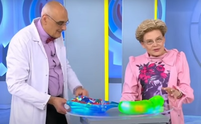 Елена Малышева показала, как выглядела 40 лет назад