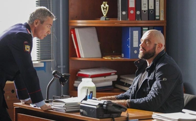 Сериал «Ментозавры»: актеры, роли и сюжет