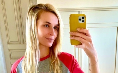 Полина Гагарина травмировала плечо во время концерта