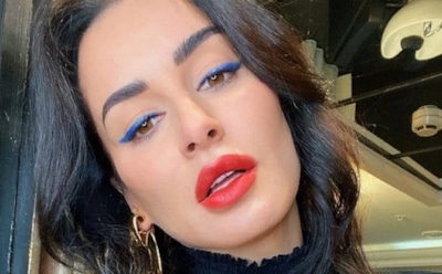 Канделаки показала сына с накрашенными глазами