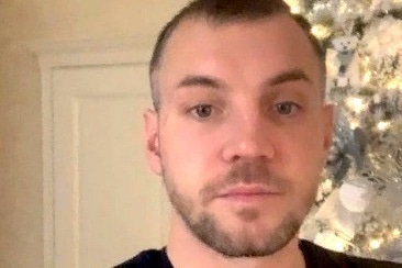 Дзюба сообщил о беременности жены и надел костюм супергероя