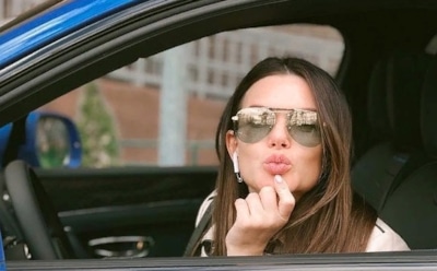 Катя Жужа переехала в трехэтажный особняк