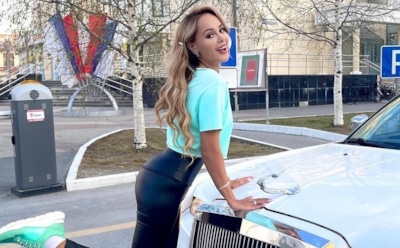 Калашникова стала крестной двоюродной внучки Пугачевой