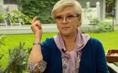 Алиса Фрейндлих впервые вышла на сцену после победы над COVID-19