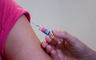 Иммунолог назвал лучший период для вакцинации от COVID-19