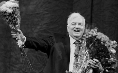 Любовь в аэропорту, походная жена и другие факты о Михаиле Державине