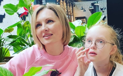 10-летняя дочь Елены Ксенофонтовой устроилась на работу