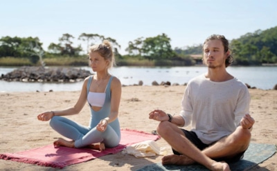 По разные стороны света: актеры фильма «Джетлаг»