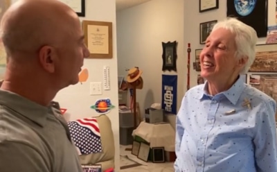 Безос полетит в космос с 82-летней женщиной