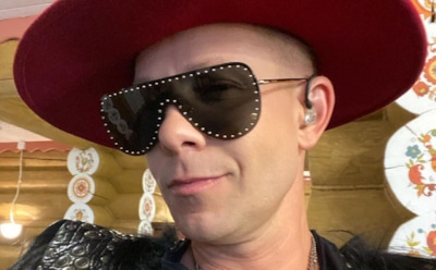 «Едва остался жив»: Митя Фомин рассказал, как заработал на замок в Италии